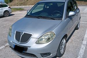 lancia ypsilon 2010