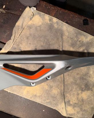 Telaietto Sinistro Ktm 790/890 duke 64103002005