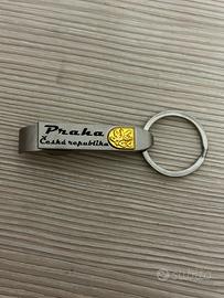 Portachiavi apribottiglia Praga