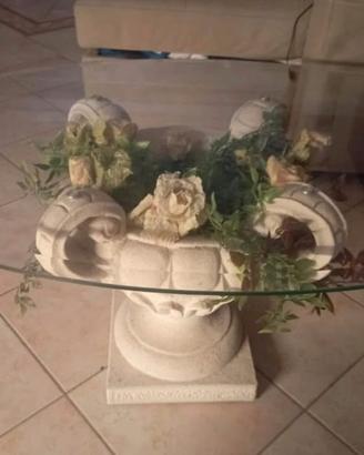 Tavolino di cristallo con base in pietra