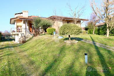 VILLA SINGOLA A PORPETTO