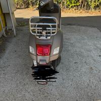 Vespa gts 300 super tech