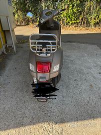 Vespa gts 300 super tech