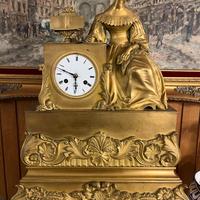 Orologio da Appoggio in Bronzo Dorato (XIX Secolo)