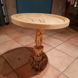 tavolino con intarsi erotici 