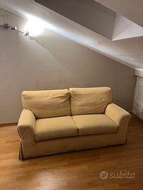 Divano letto giallo paglierino