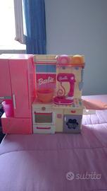 cucina di Barbie 