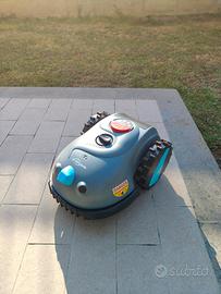 ROBOT TAGLIAERBA 