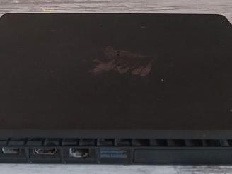 Playstation 4 + 2 controller