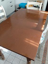 Tavolo cucina /sedie