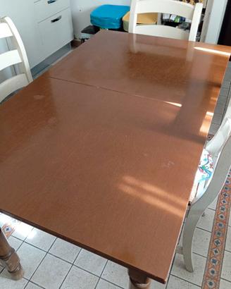 Tavolo cucina /sedie