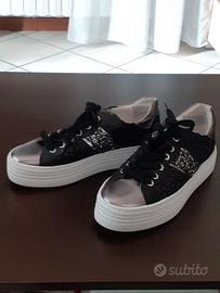 vedo 3 sandali m.38 e 1 scarpa m.38