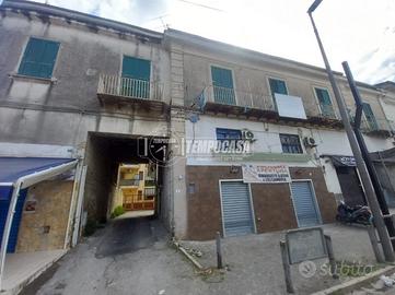 Casa semindipendente in Via Enrico Fermi ( Villari