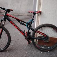 MTB Focus biammortizzata ruote 27.5 misura L  