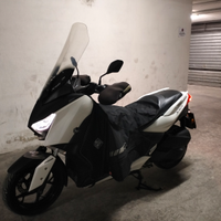 XMAX 300 ABS led
