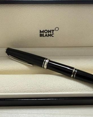 Penna Montblanc Nera con finiture color argento co