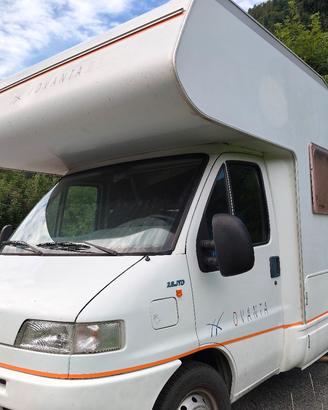 camper Ducato 2.8 JTD del 2002,6 posti letto 