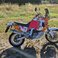 Africa twin 750
