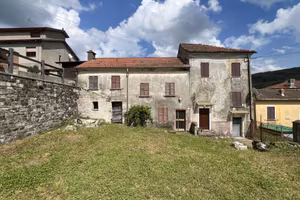 Casa indipendente di 80 m² con 3 locali a Bardi