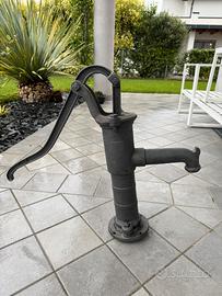Antica pompa acqua