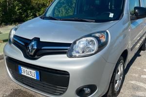 Renault Kangoo per trasporto persone disabili
