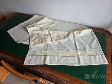 Asciugamano più ospite