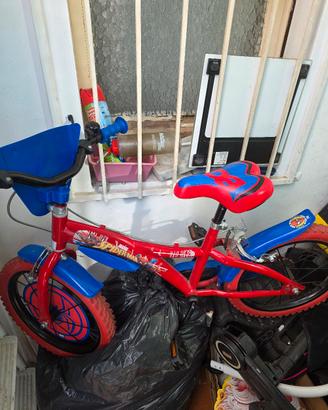 bici spiderman 