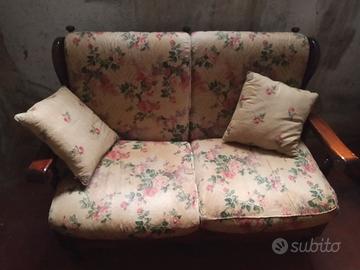 DIVANO "VINTAGE" 2 POSTI.