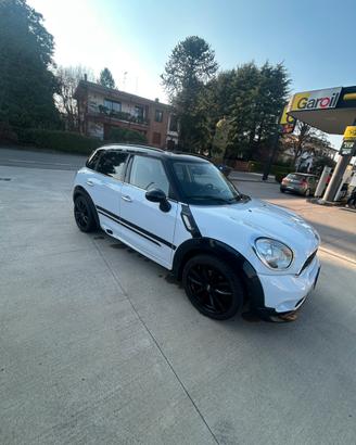 MINI COUNTRYMAN JOHN COOPER WORKS 4x4