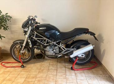 Ducati monster S4
