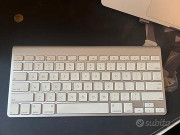 Apple Wireless Keyboard A1314 Bluetooth