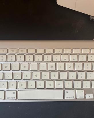 Apple Wireless Keyboard A1314 Bluetooth