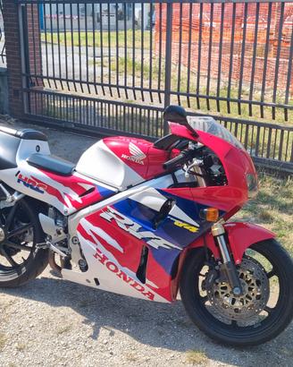 Honda RVF 400 NC35 1988
