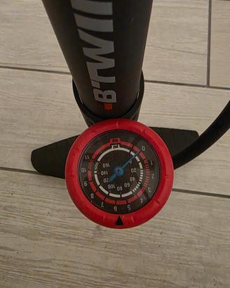 gonfiatore bici btwin 500