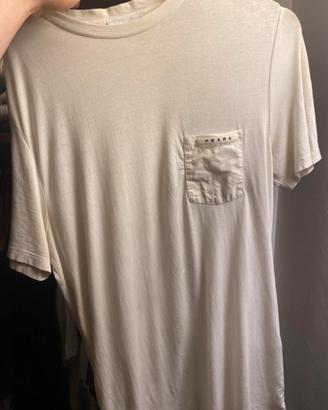 T shirt prada