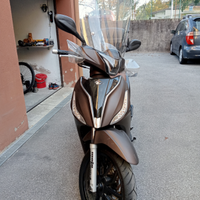 Kymco People S 150