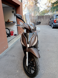 Kymco People S 150