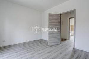 TRILOCALE RISTRUTTURATO A NUOVO, CON BOX E CANTINA