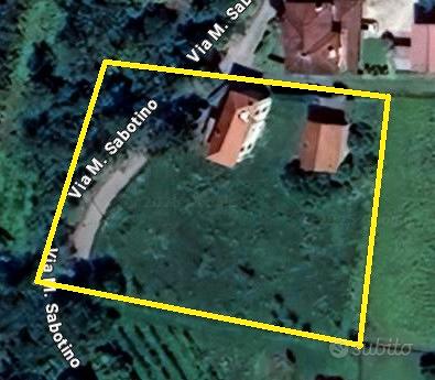Rustico da ristrutturare con terreno edificabile - Vista 3