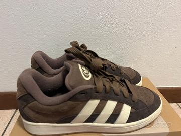 Adidas campus