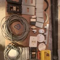 Materiale elettrico come in foto
