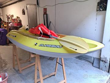 Kayak rigido