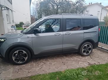 ford tourneo courrier 