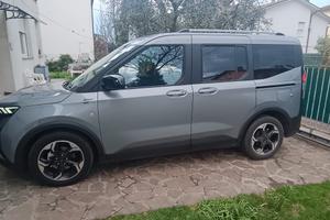 ford tourneo courrier 