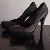 Scarpe decolleté con tacco alto