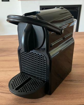 Macchina caffe Nespresso Inissia De Longhi + varie