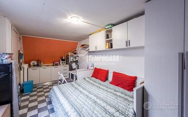 Monolocale Ristrutturato Adiacente Centro