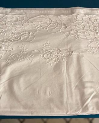 Lenzuolo Matrimoniale Ricamato a Mano 220x260