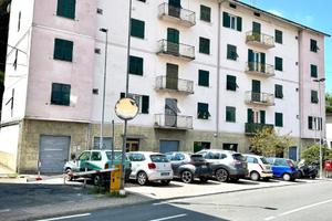 5 LOCALI A BUSALLA