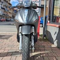 Piaggio Beverly Tourer 300